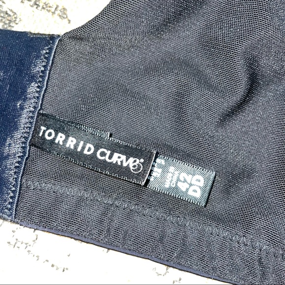 Torrid Curve Black 360 Back Smoothing Push-Up T-Shirt Bra Size 42DD - Picture 8 of 11